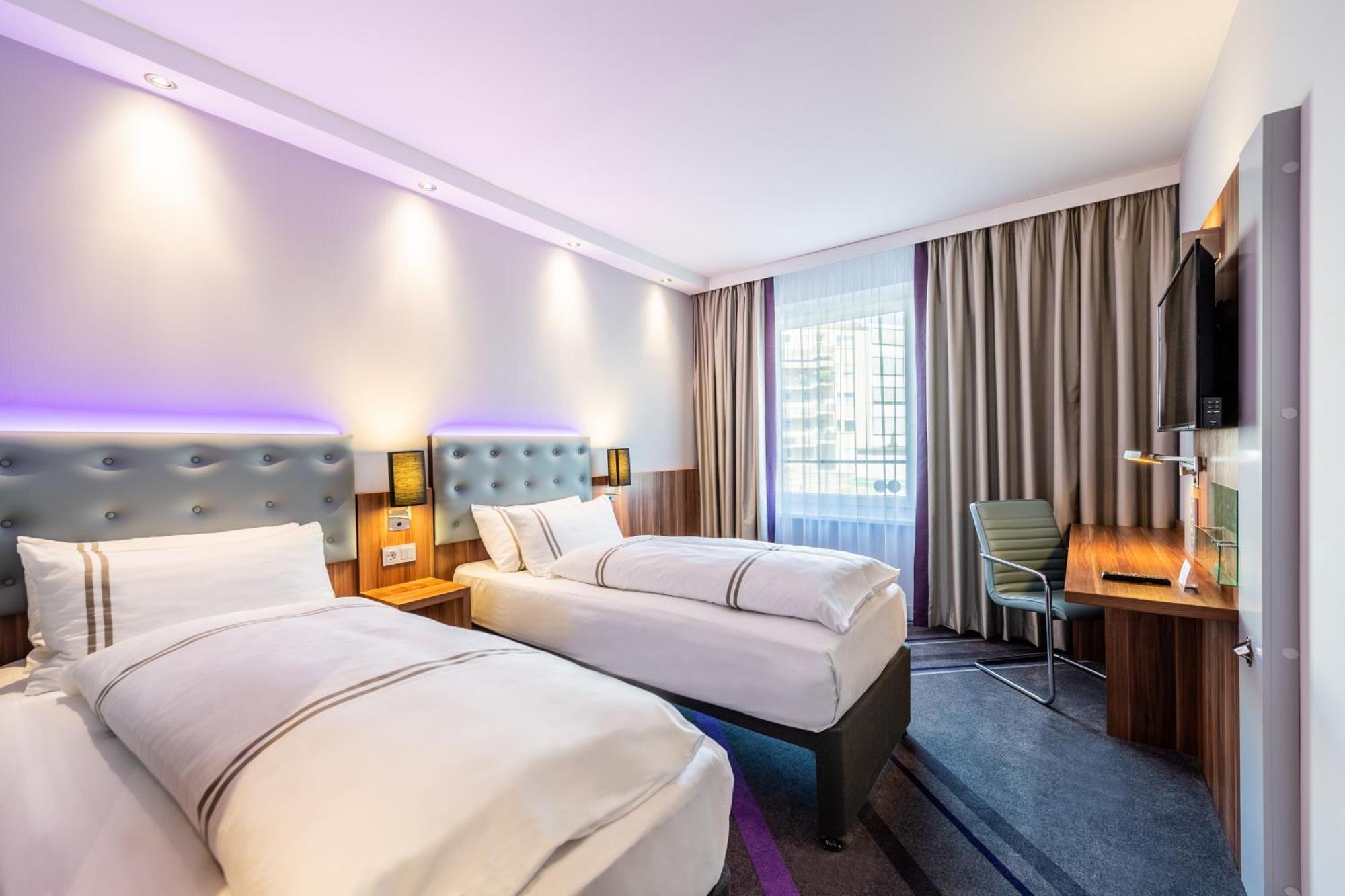 Premier Inn Duesseldorf City Centre Extérieur photo