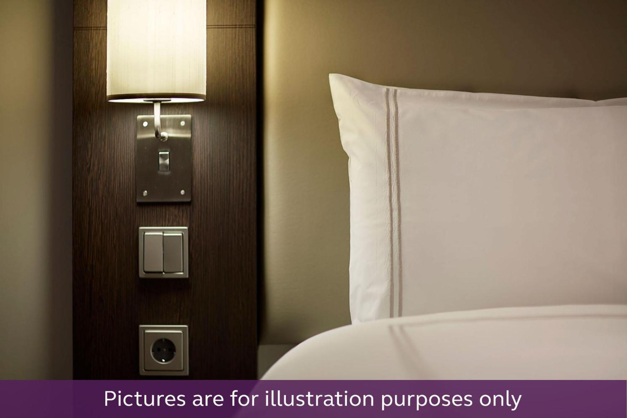 Premier Inn Duesseldorf City Centre Extérieur photo