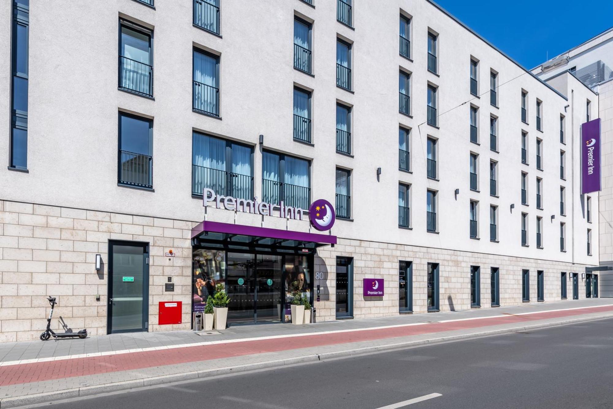 Premier Inn Duesseldorf City Centre Extérieur photo